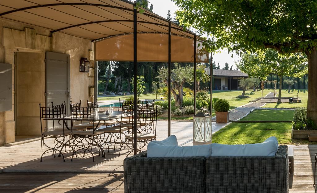 Mas Des Limites Bed & Breakfast Rognonas Exterior photo